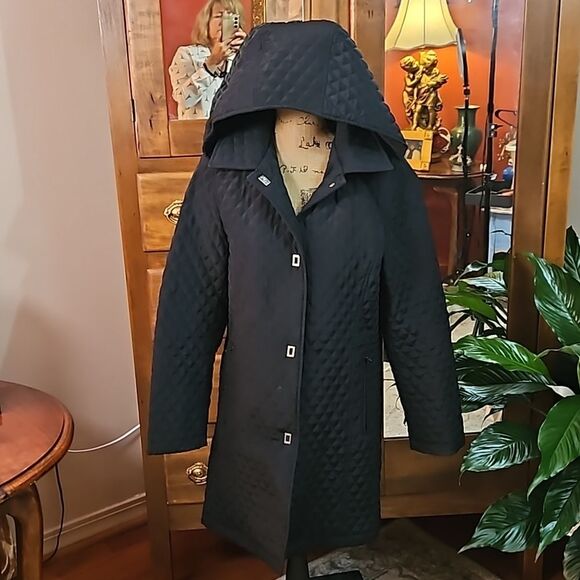 Nordic Nights Black quilted coat with hood size Small - Picture 3 of 12